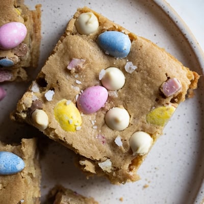 Mini Cadbury Easter Egg Blondies